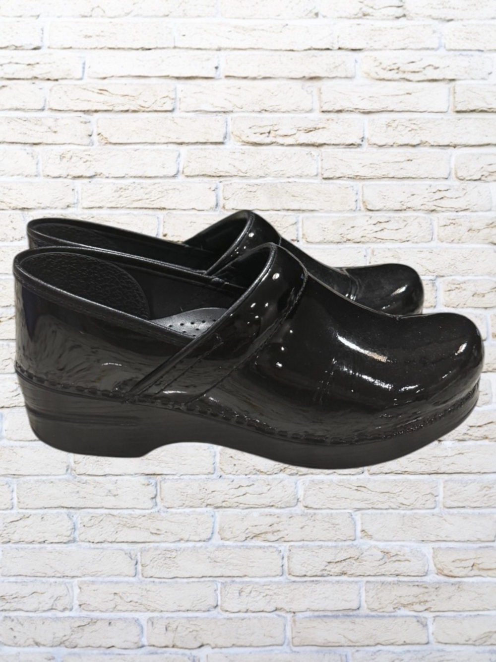 DANSKO Professional Black Patent Leather Shoe - Traditional Style - Size 39